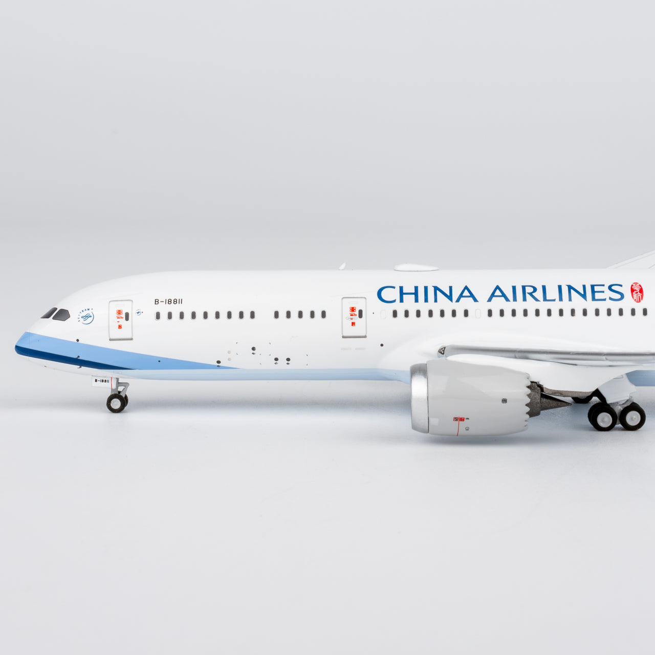 (Ultimate) China Airlines 787-9 Dreamliner "First 787" B-18811 NG Models 1:400