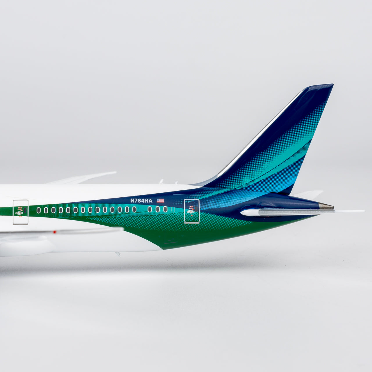 Alaska Airlines 787-9 Dreamliner N784HA NG Models 1:400