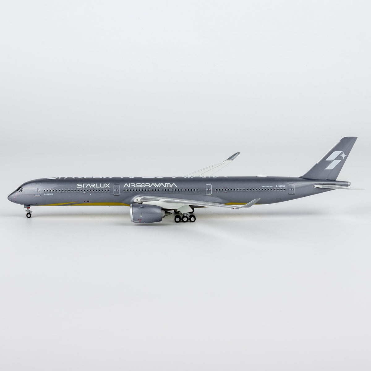 (ULTIMATE) Starlux Airlines A350-1000 "Airsorayama Silver" B-58553 NG Models 1:400