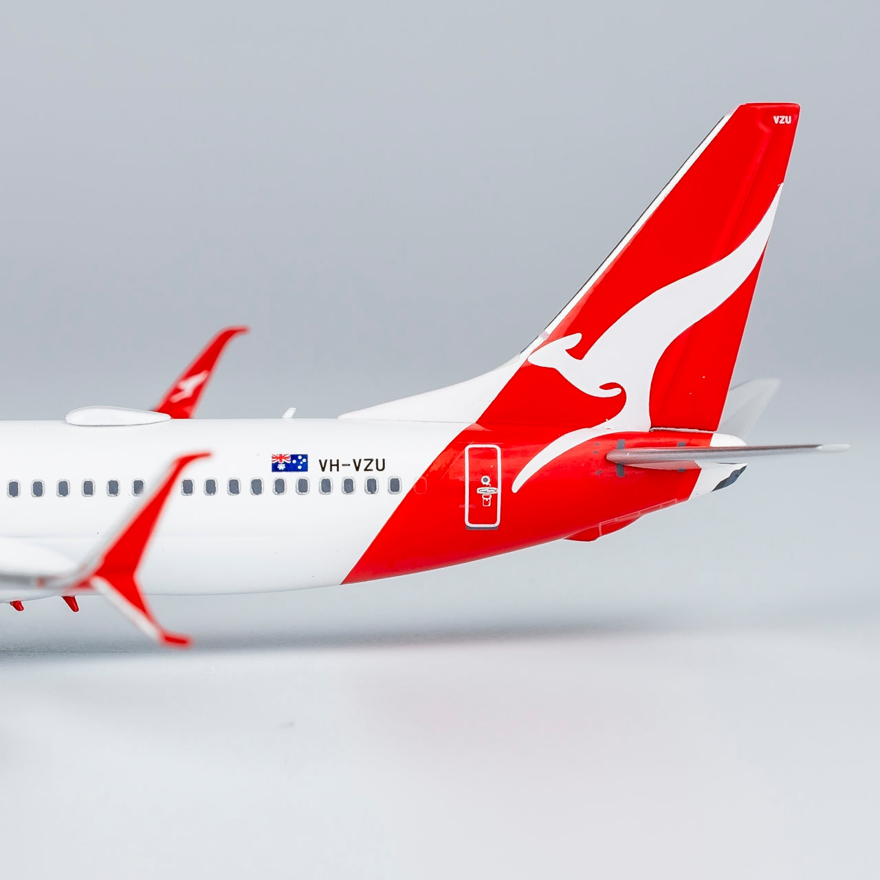 Qantas 737-800 VH-VZU NG Models 1:400