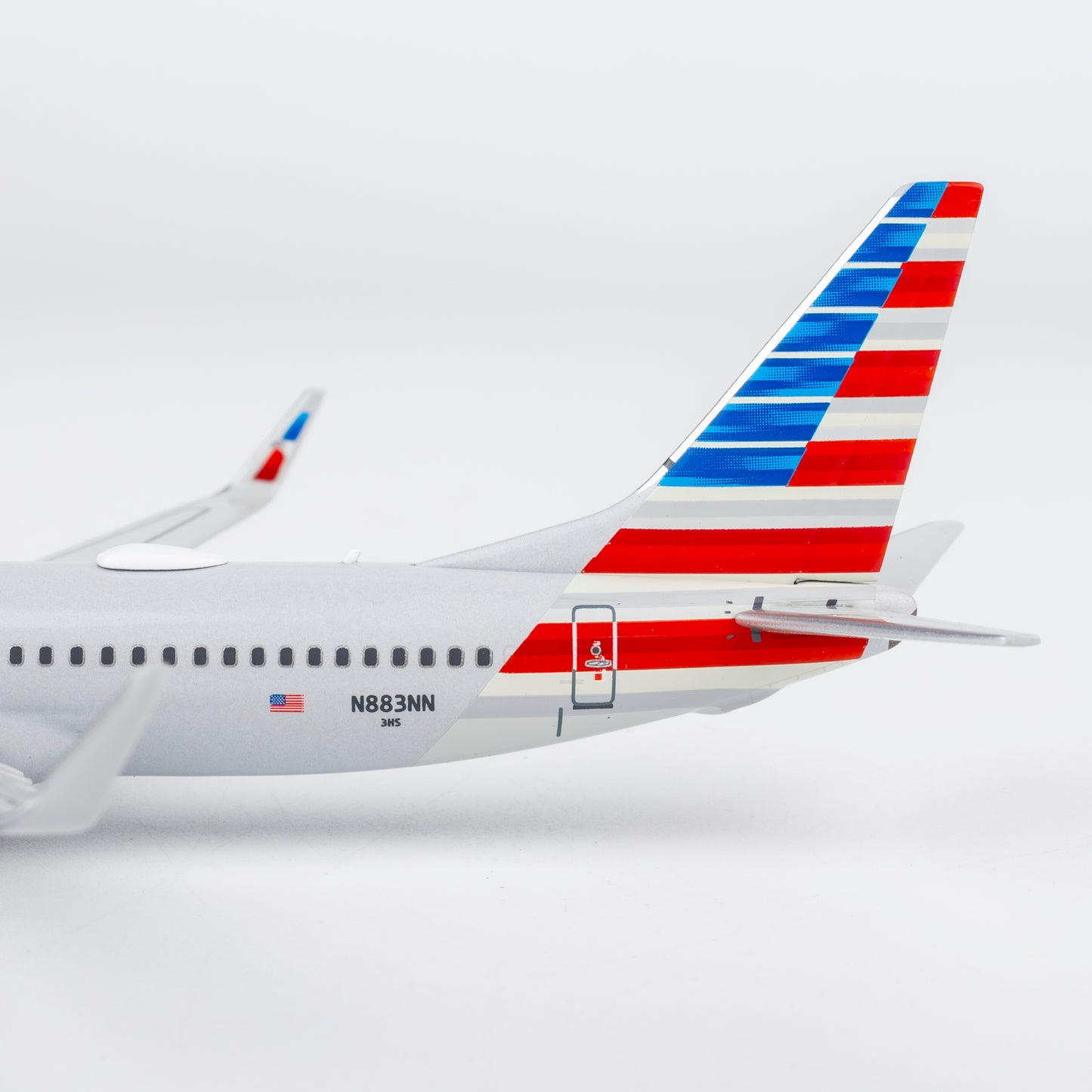 (ULTIMATE) American Airlines 737-800 N883NN NG Models 1:400