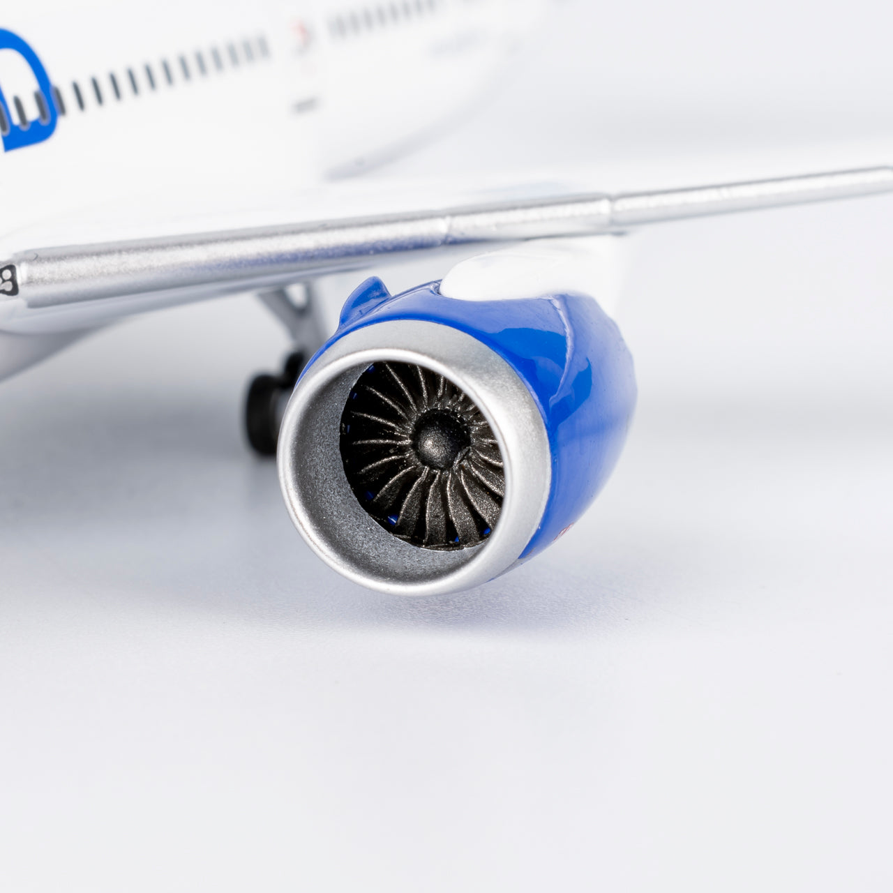 United Airlines 787-8 Dreamliner N30913 NG Models 1:400