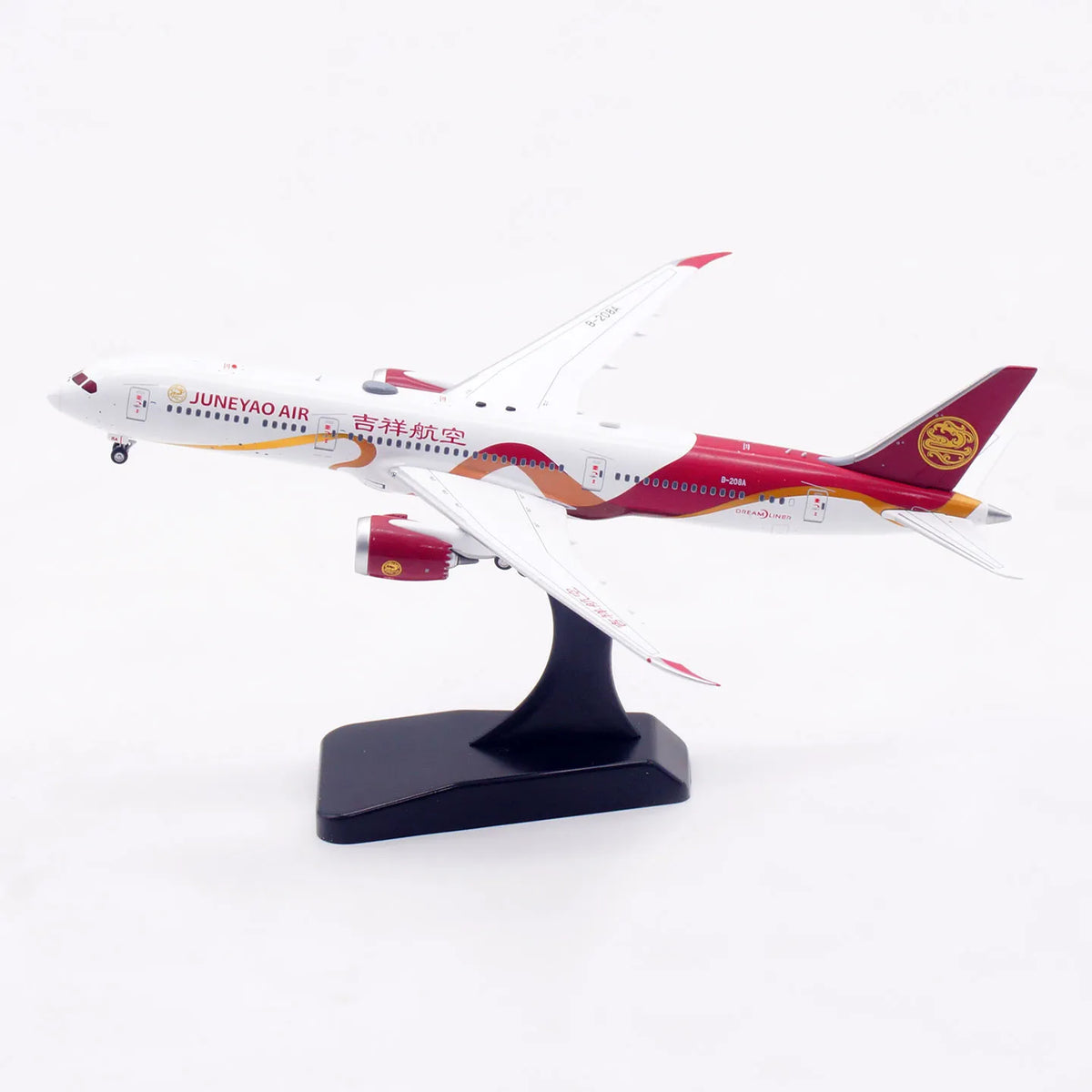 Juneyao Airlines 787-9 Dreamliner B-208A AV400