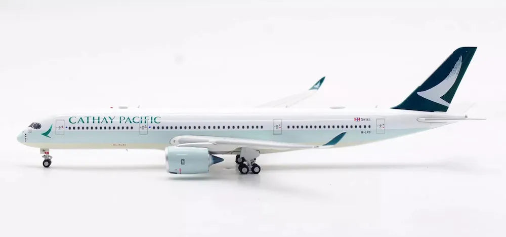 Cathay Pacific A350-900 B-LRS AV400