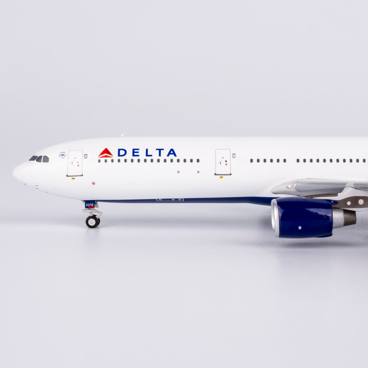 Delta A330-300 N815NW NG Models 1:400