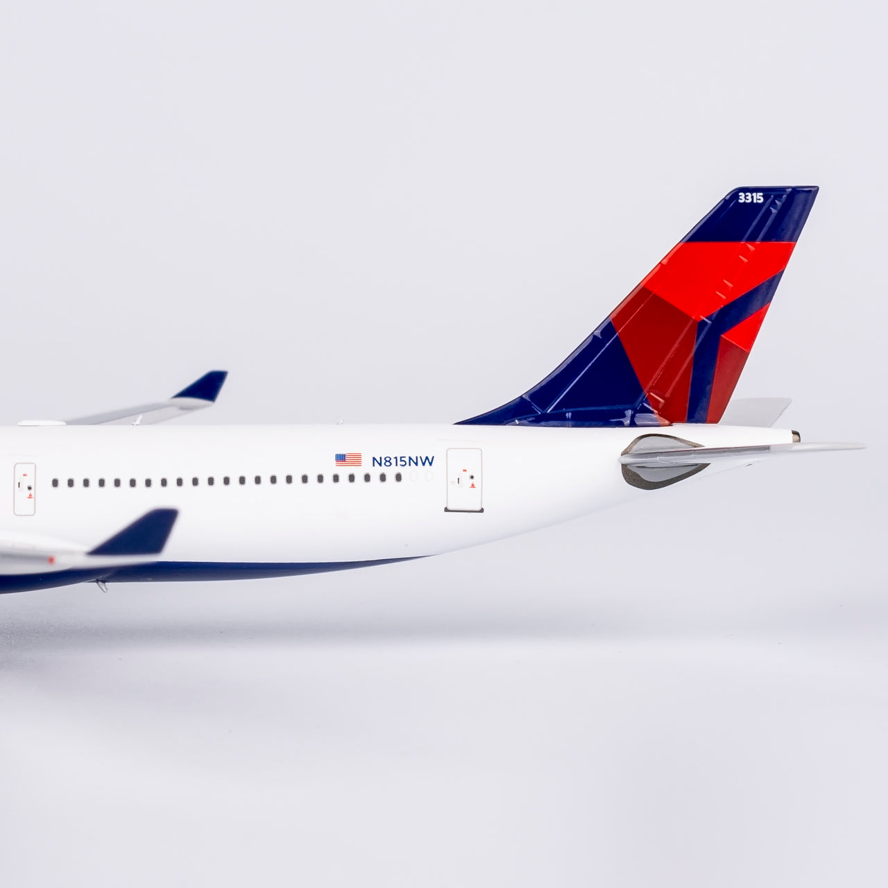 Delta A330-300 N815NW NG Models 1:400