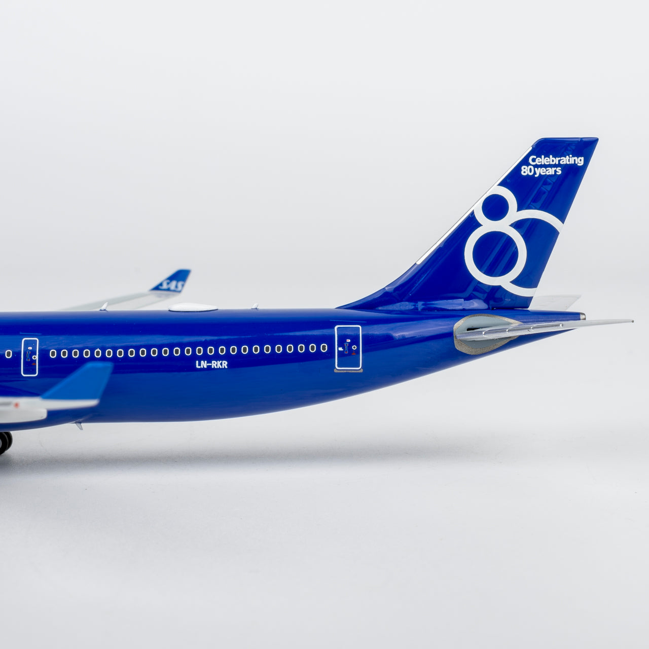 (Ultimate) SAS Scandanavian Airlines A330-300 "80 Years" LN-RKR NG Models 1:400