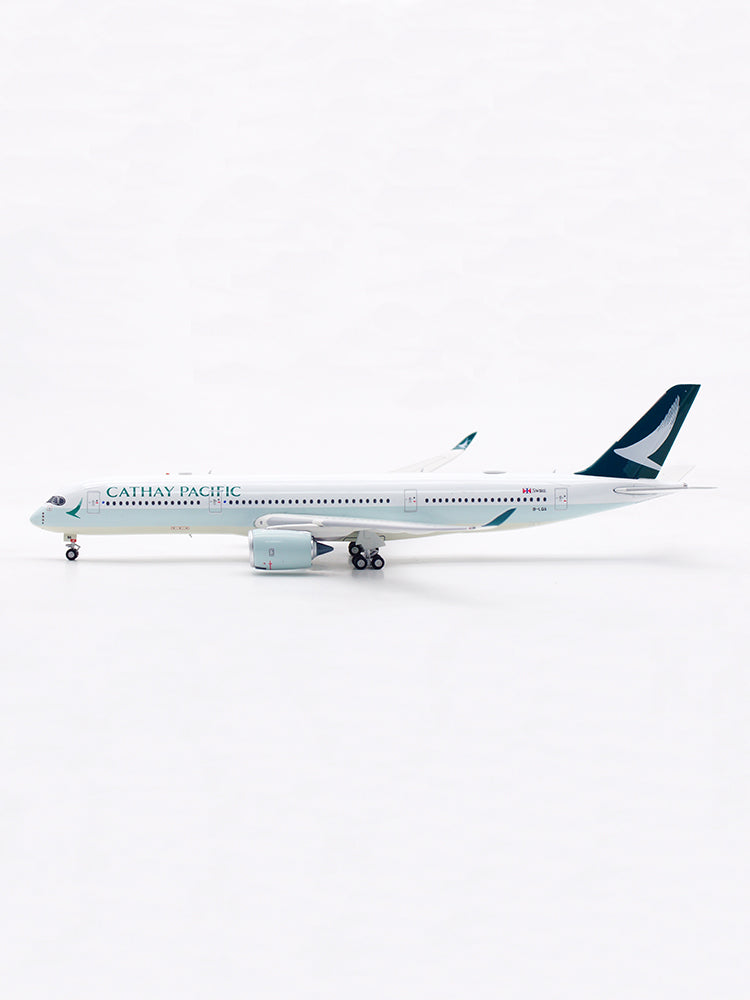 Cathay Pacific A350-900 B-LQA AV400