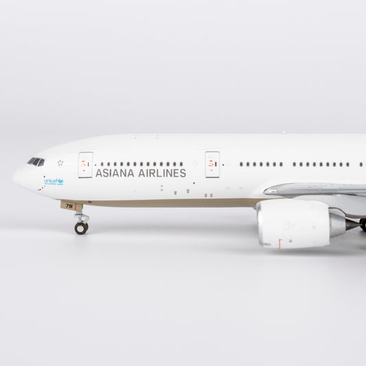 Pre-Order Asiana Airlines 777-200ER HL7791 NG Models 1:400
