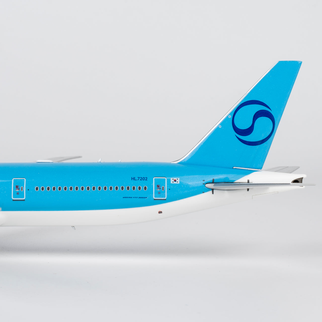 Korean Air 777-300ER HL7202 NG Models 1:400