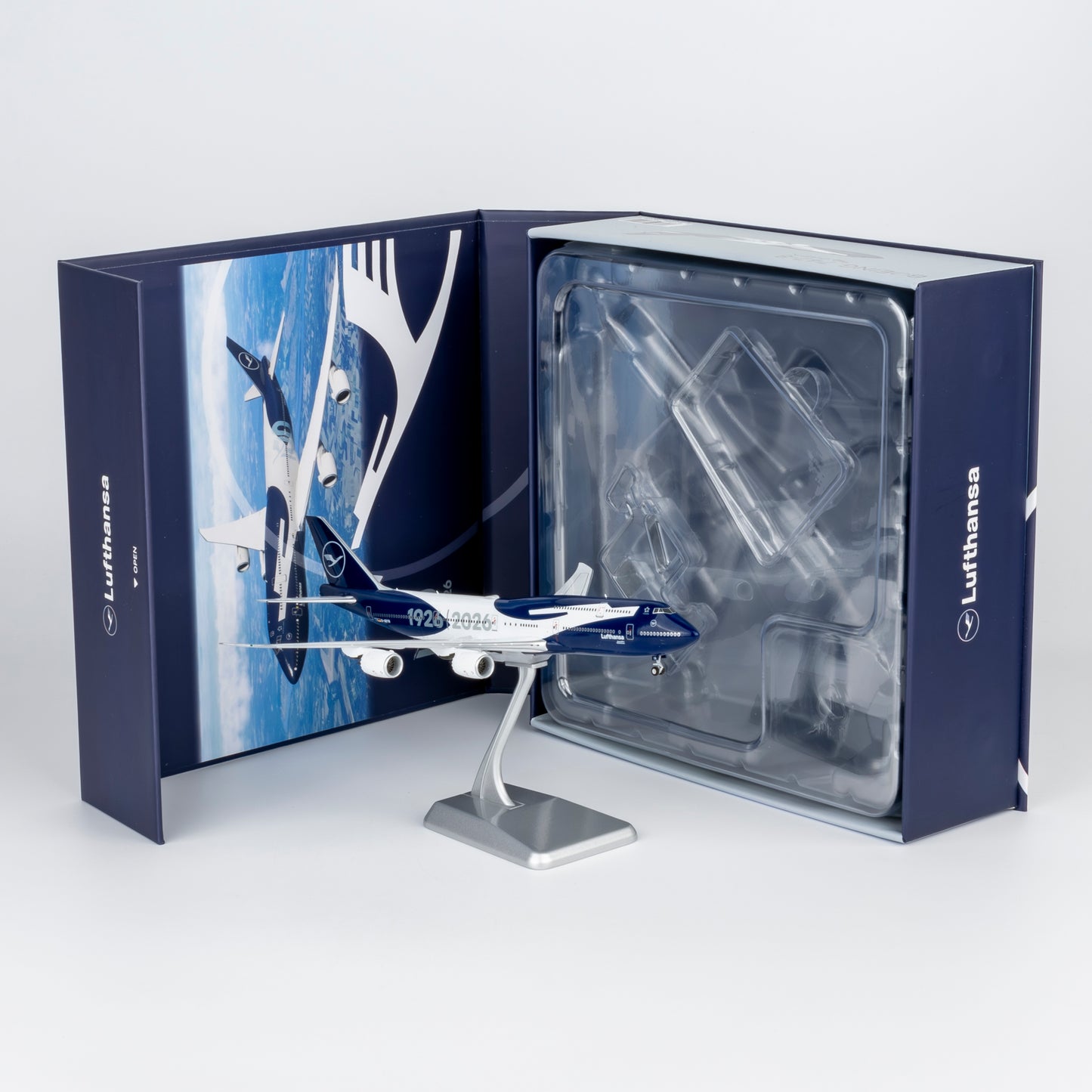 (Ultimate) Lufthansa 747-8 "100 Years" D-ABYN NG Models 1:400