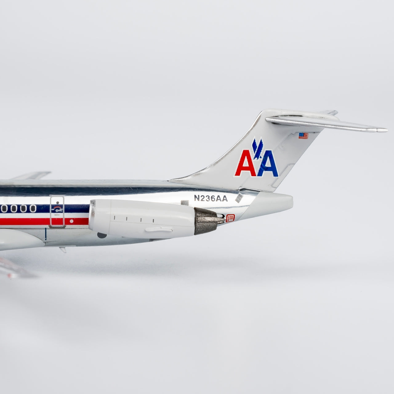 American Airlines MD-82 N236AA NG Models 1:400