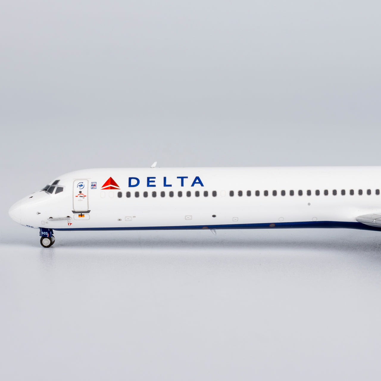 Delta MD-88 N905DL NG Models 1:400