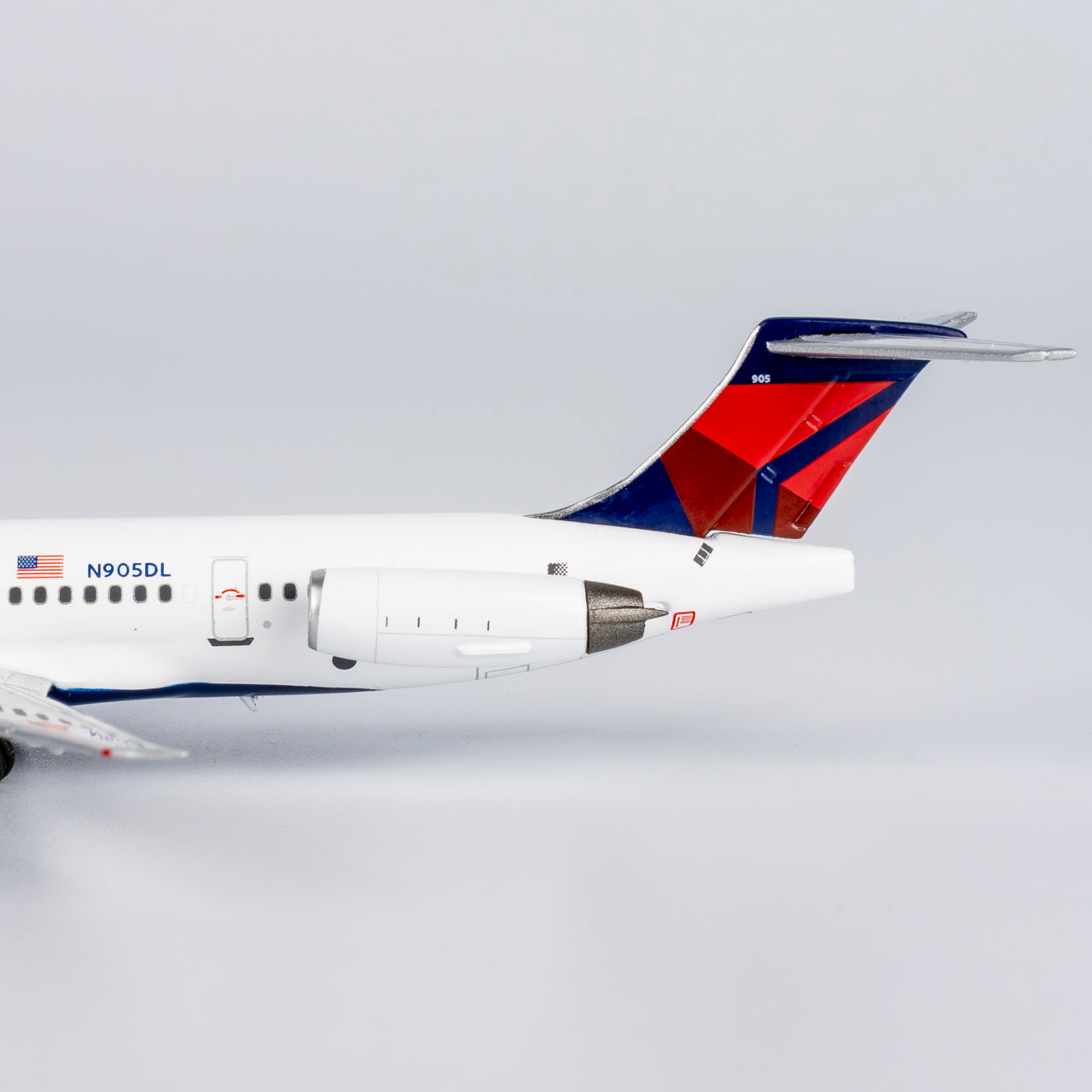 Delta MD-88 N905DL NG Models 1:400