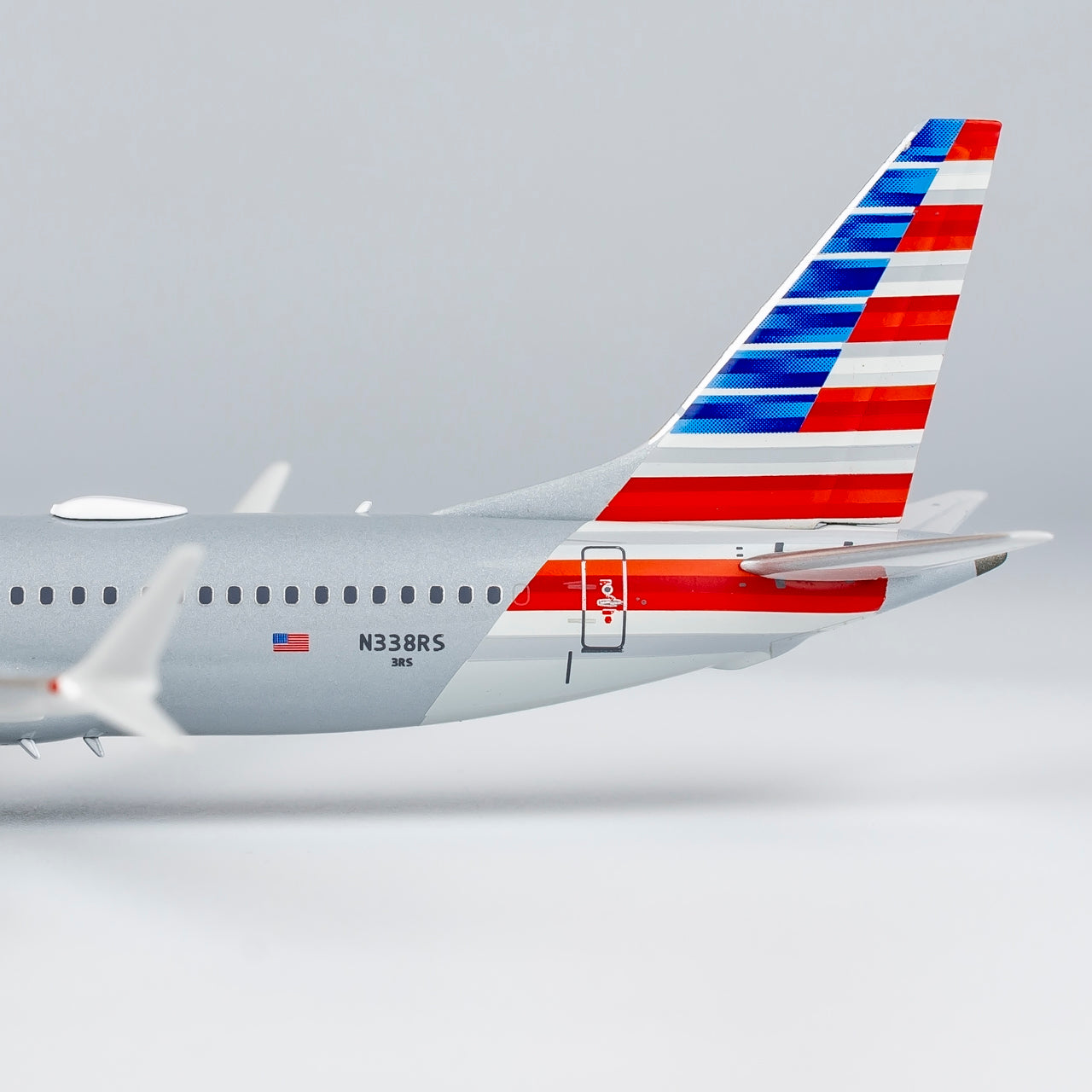 American Airlines 737 MAX 8 N338RS NG Models 1:400