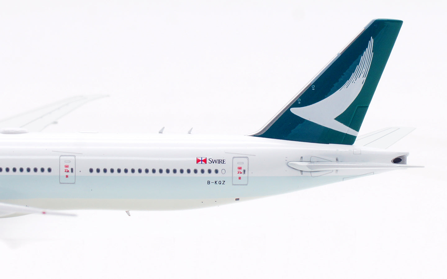 Cathay Pacific 777-300ER B-KQZ AV400