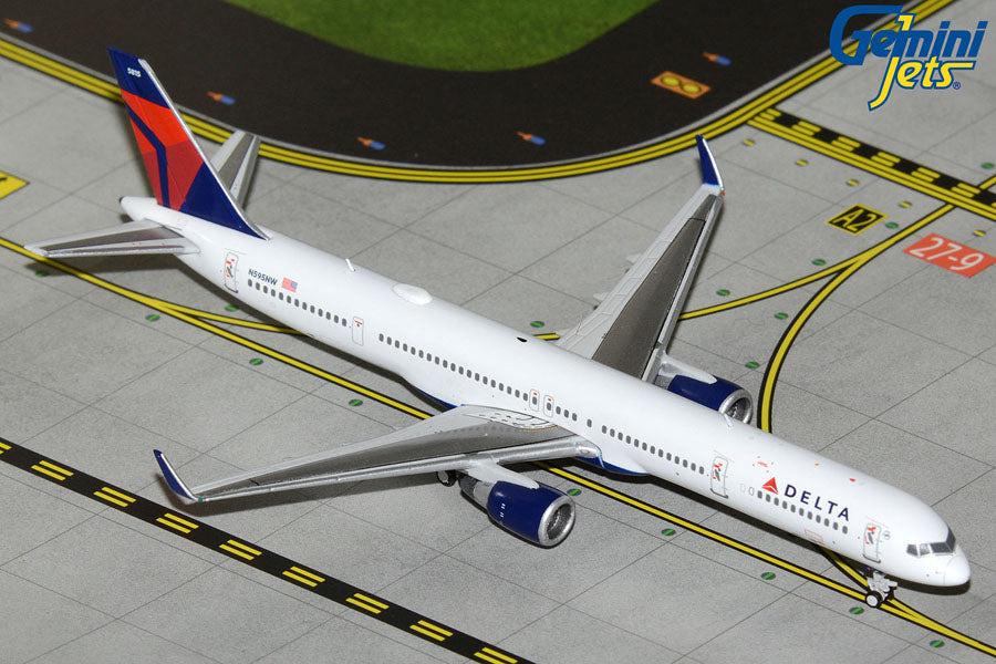 Delta 757-300 N595NW Gemini Jets 1:400