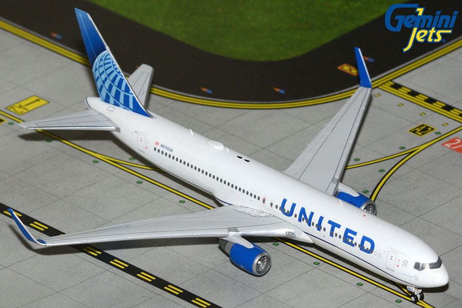 United Airlines 767-300ER N670UA Gemini Jets 1:400