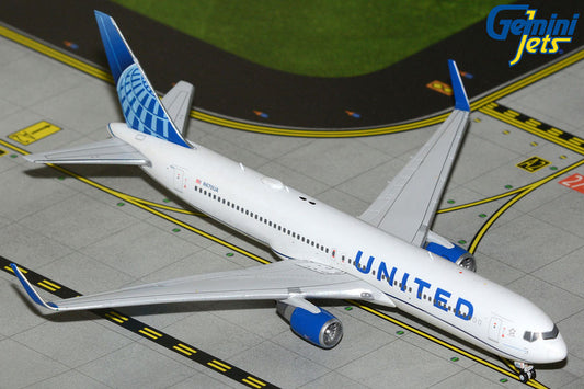 United Airlines 767-300ER N670UA Gemini Jets 1:400