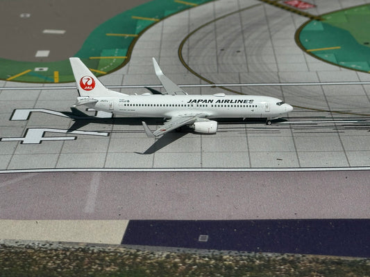 Japan Airlines 737-800 JA317J Phoenix Models 1:400