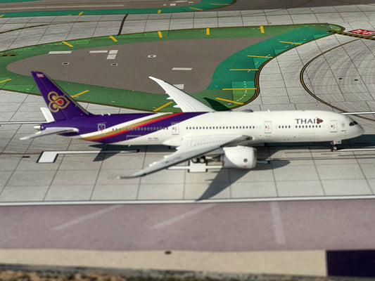 Thai Airways 787-9 Dreamliner HS-TWC Phoenix Models 1:400
