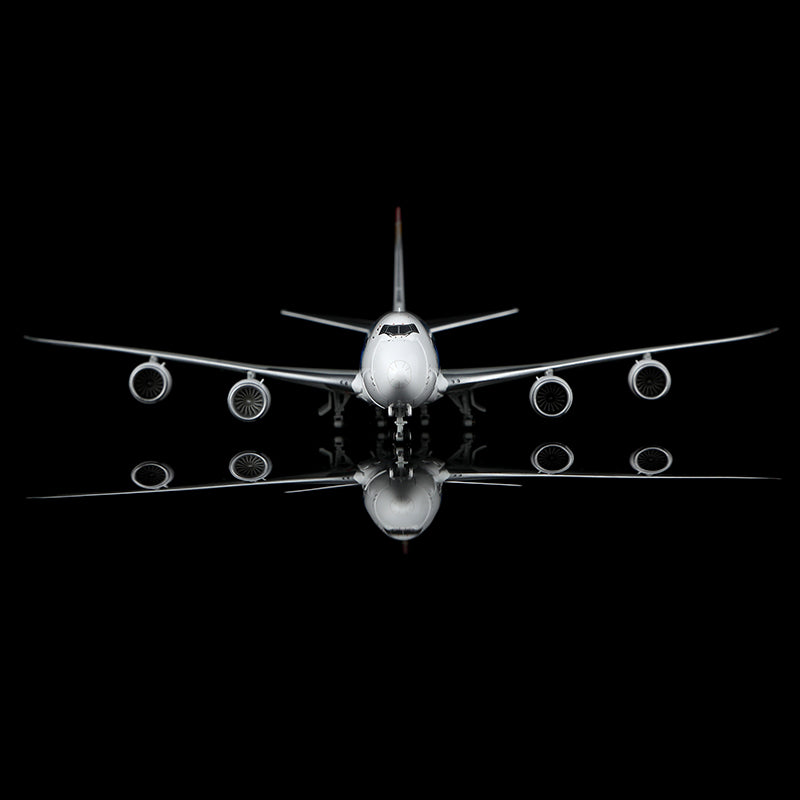 Hongyuan Group 747-8F OE-LFC HX Models 1:400