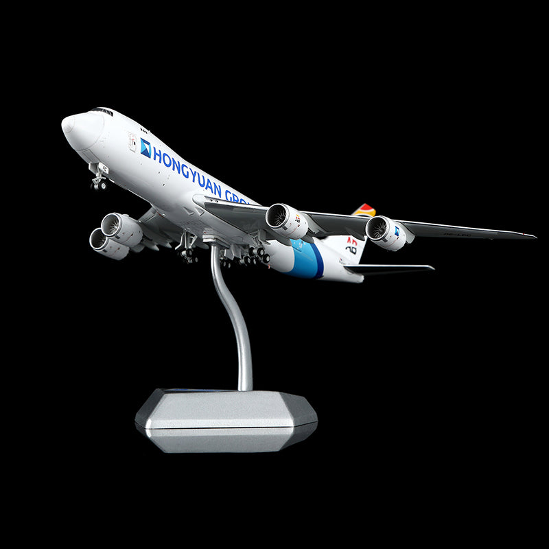 Hongyuan Group 747-8F OE-LFC HX Models 1:400