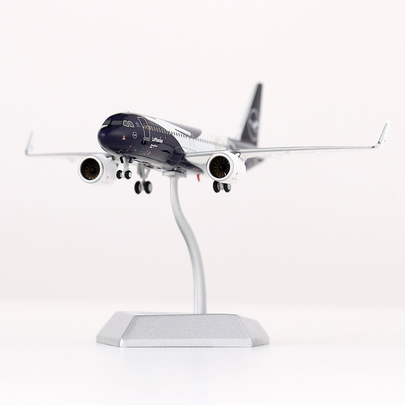 Lufthansa A320neo "100 Years" D-AIND HX Models 1:400