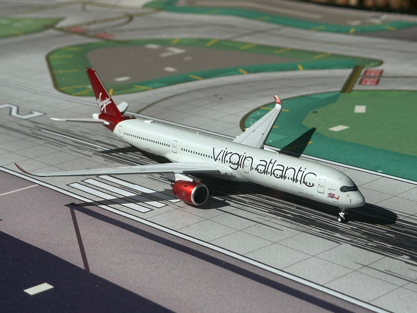 Virgin Atlantic A350-1000 V-TEA Aero Polaris 1:400