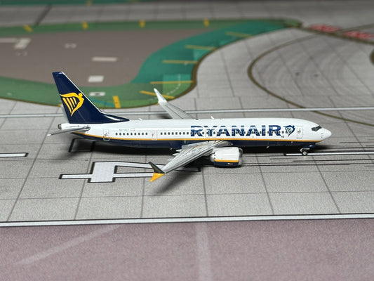 Ryanair 737 MAX 8 EI-IKY Phoenix Models 1:400