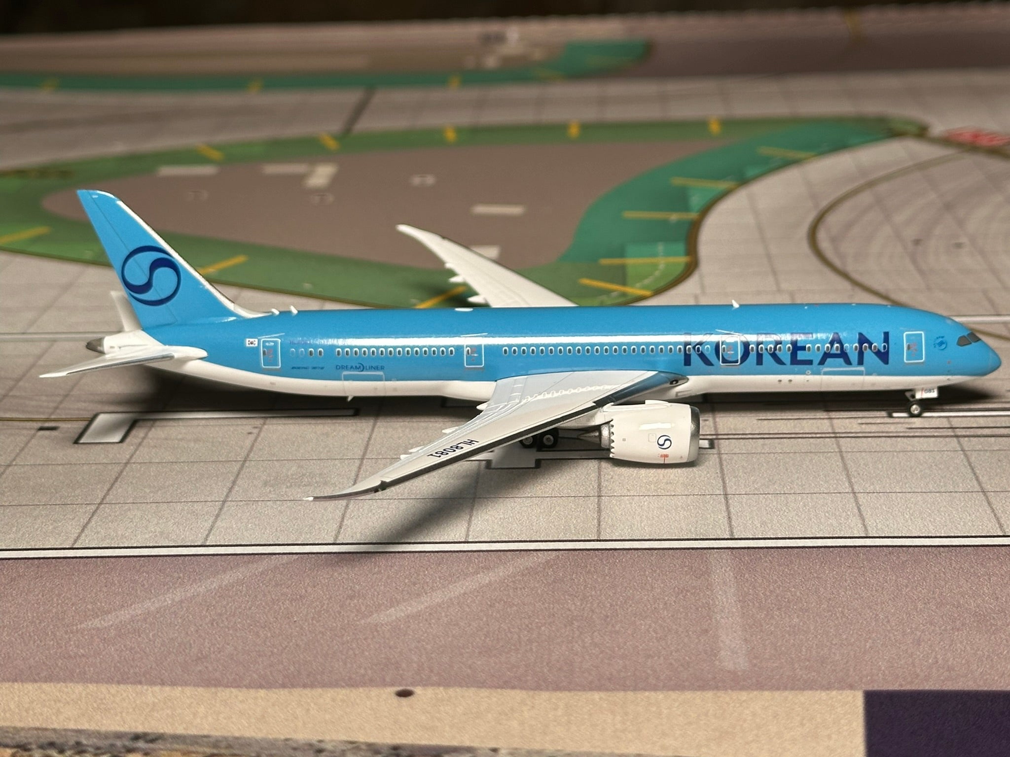 Korean Air 787-9 Dreamliner HL8081 Phoenix Models 1:400 – JH Wings