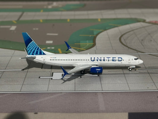 United 737-800 N12218 Aero Polaris 1:400