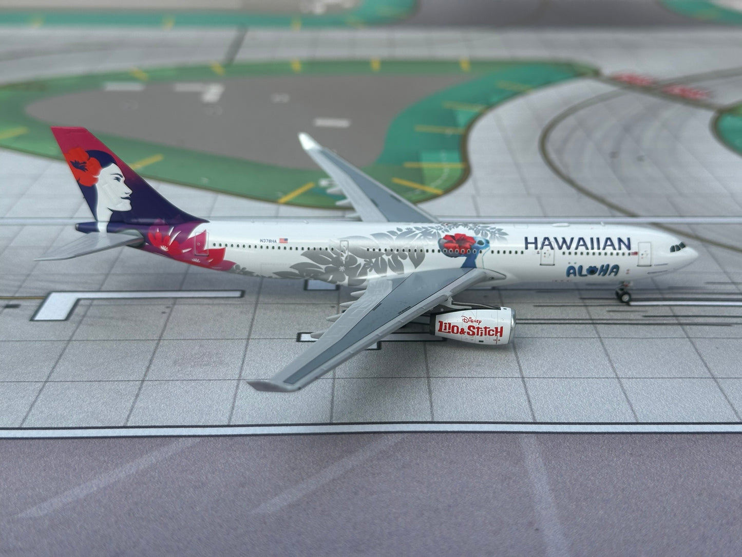 Hawaiian A330-200 "Lilo & Stitch" N378HA Phoenix Models 1:400