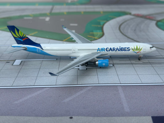 Air Caraibes A330-300 F-HPUJ Phoenix Models 1:400