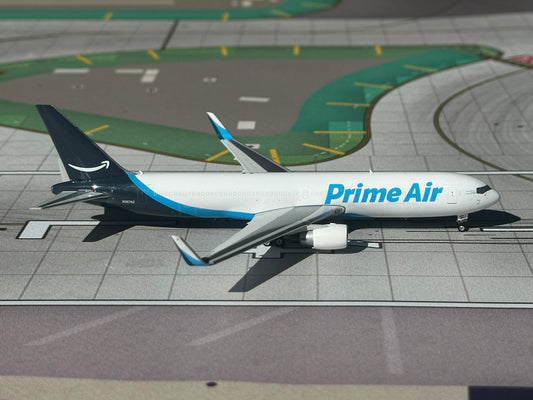 Amazon Prime Air 767-300ER C-GAZI Phoenix Models 1:400