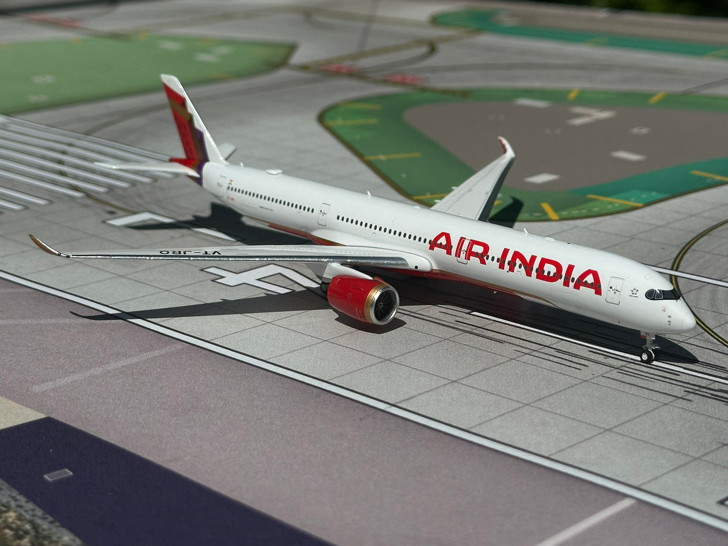 Air India A350-1000 VT-JRO Phoenix Models 1:400