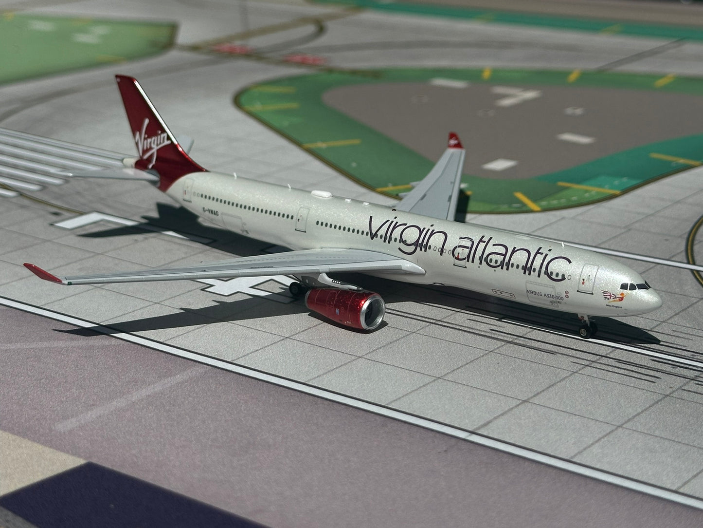 Virgin Atlantic A330-300 G-VWAG AV400