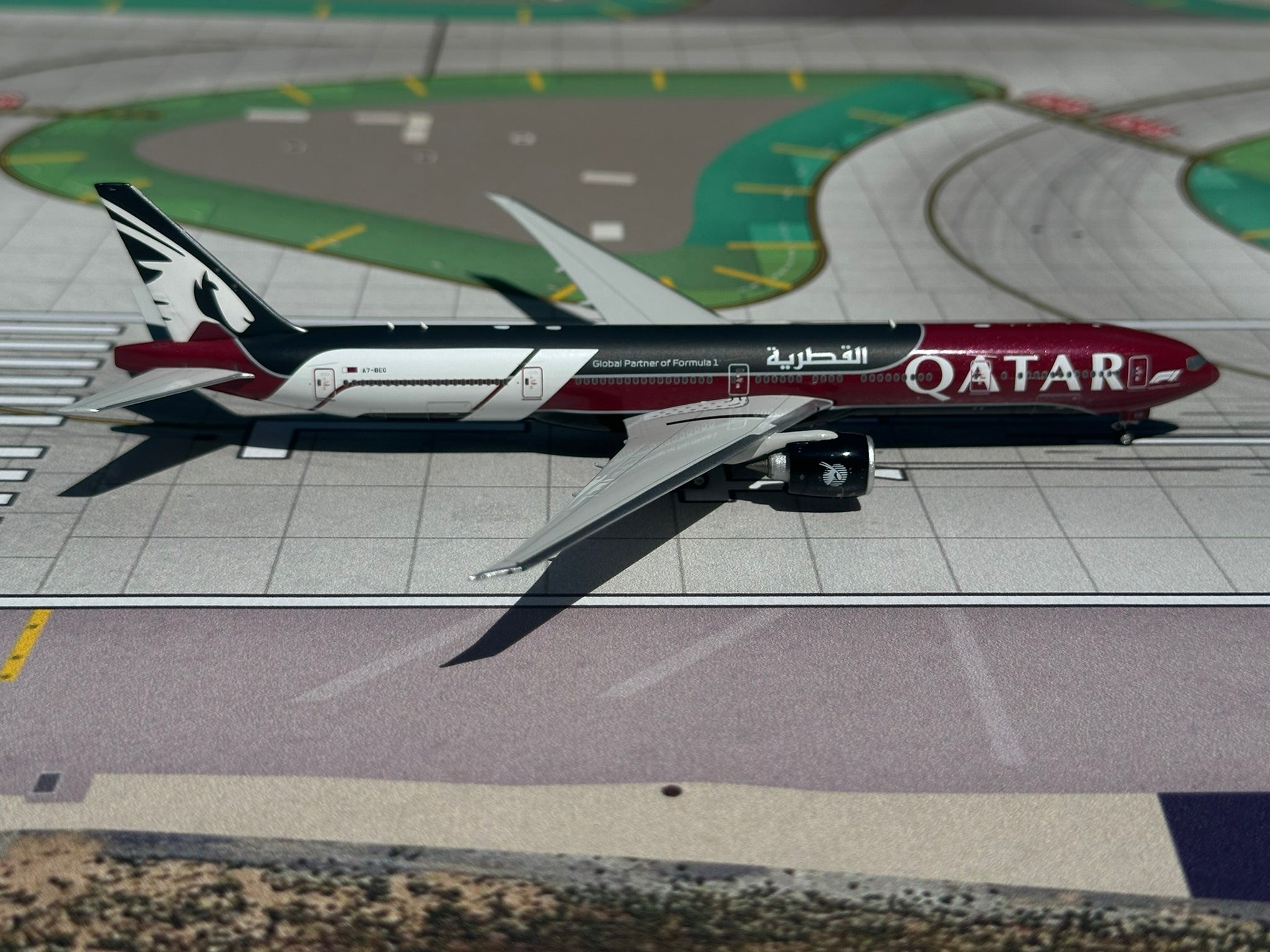 Qatar Airways 777-300ER 