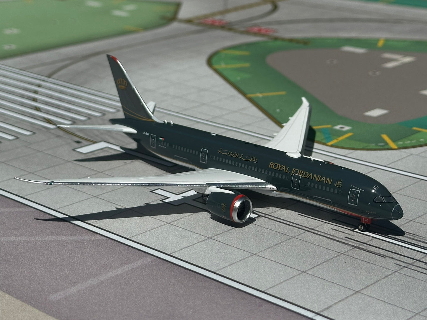 Royal Jordanian 787-8 Dreamliner JY-BAG Phoenix Models 1:400