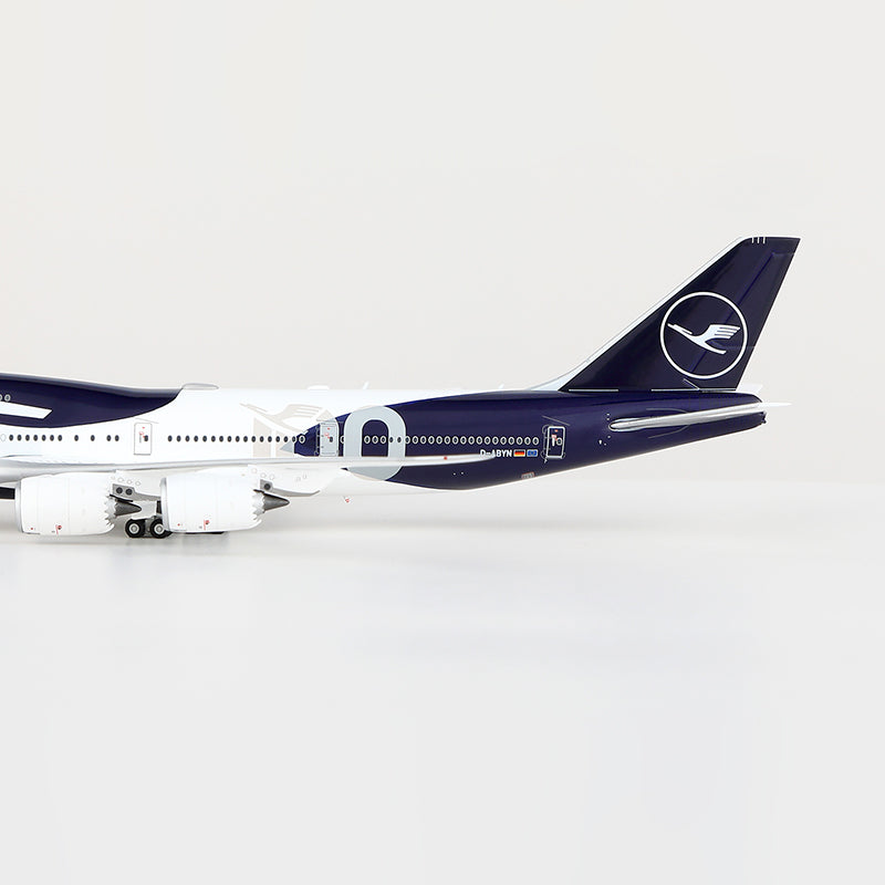 Lufthansa 747-8 "100 Years" D-ABYN HX Models 1:400