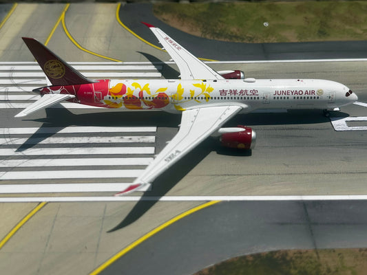 Juneyao Airlines 787-9 Dreamliner B-20EQ AV400