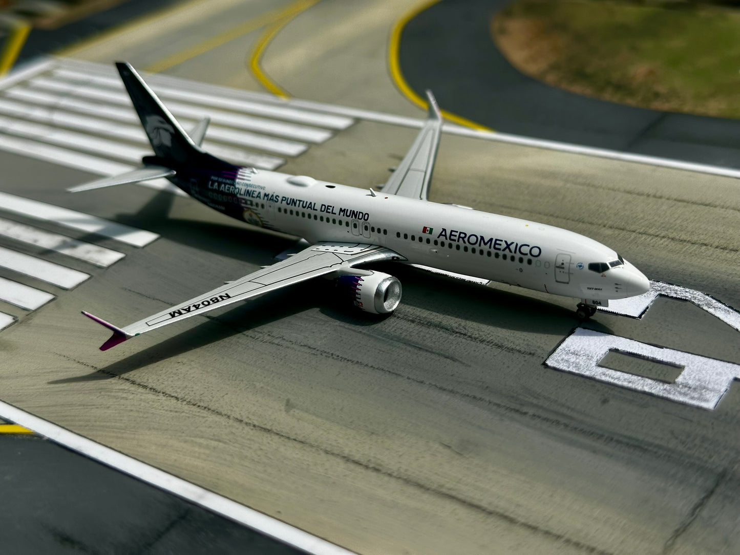 Aeroméxico 737 MAX 9 N804AM Phoenix Models 1:400