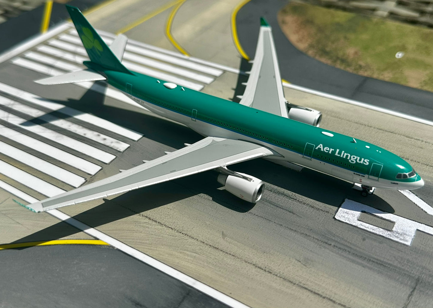 Aer Lingus A330-200 EI-DUO Phoenix Models 1:400