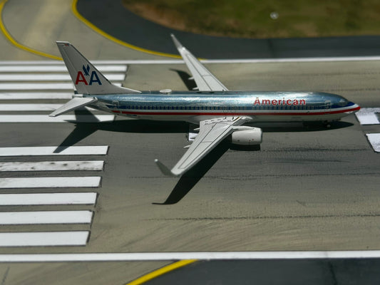 American Airlines 737-800 "Retro" N921NN C Model 1:400