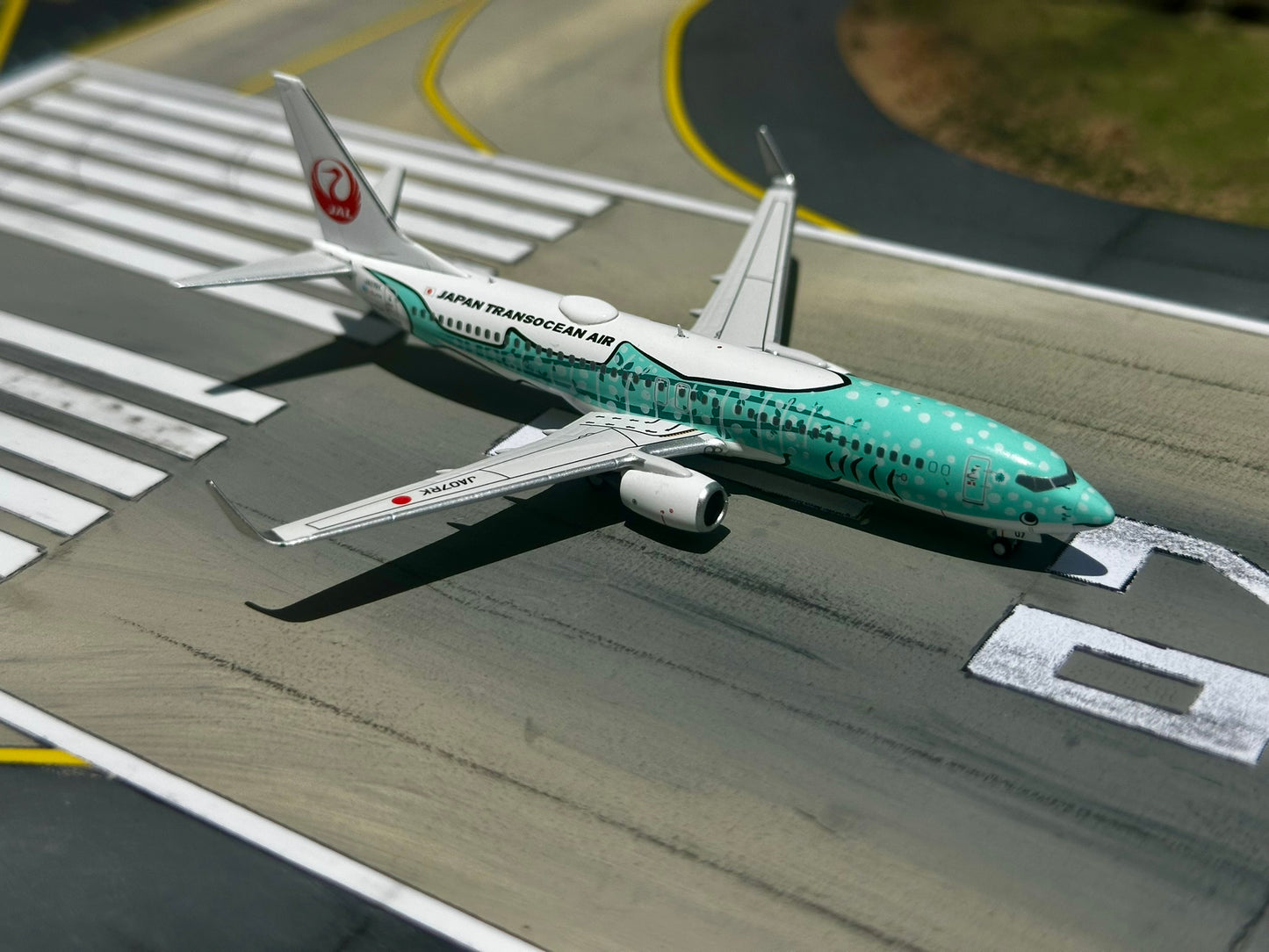 Japan Transocean Air 737-800 JA07RK C Model 1:400