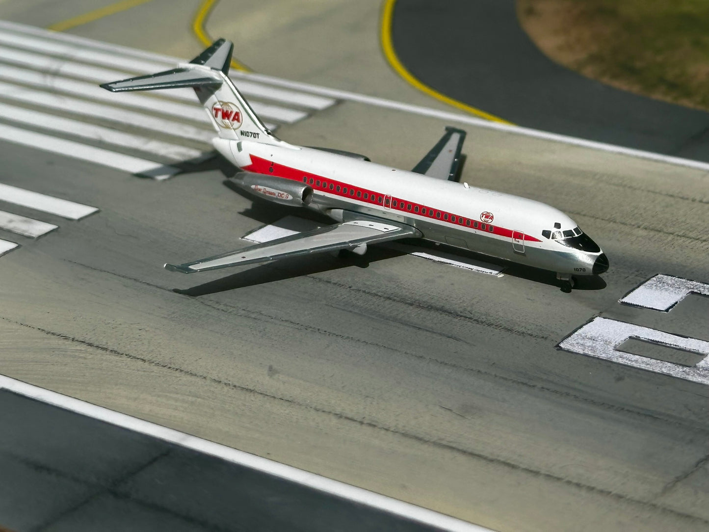 Trans World Airlines DC-9 N1070T V1:400 1:400
