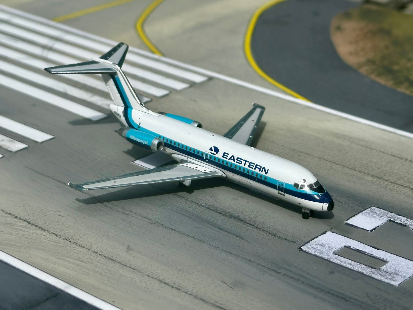 Eastern Airlines DC-9 N8901E V1:400 1:400