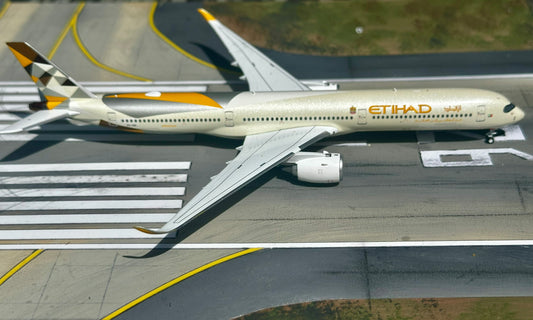 Etihad Airways A350-1000 A6-XWL Aero Polaris 1:400