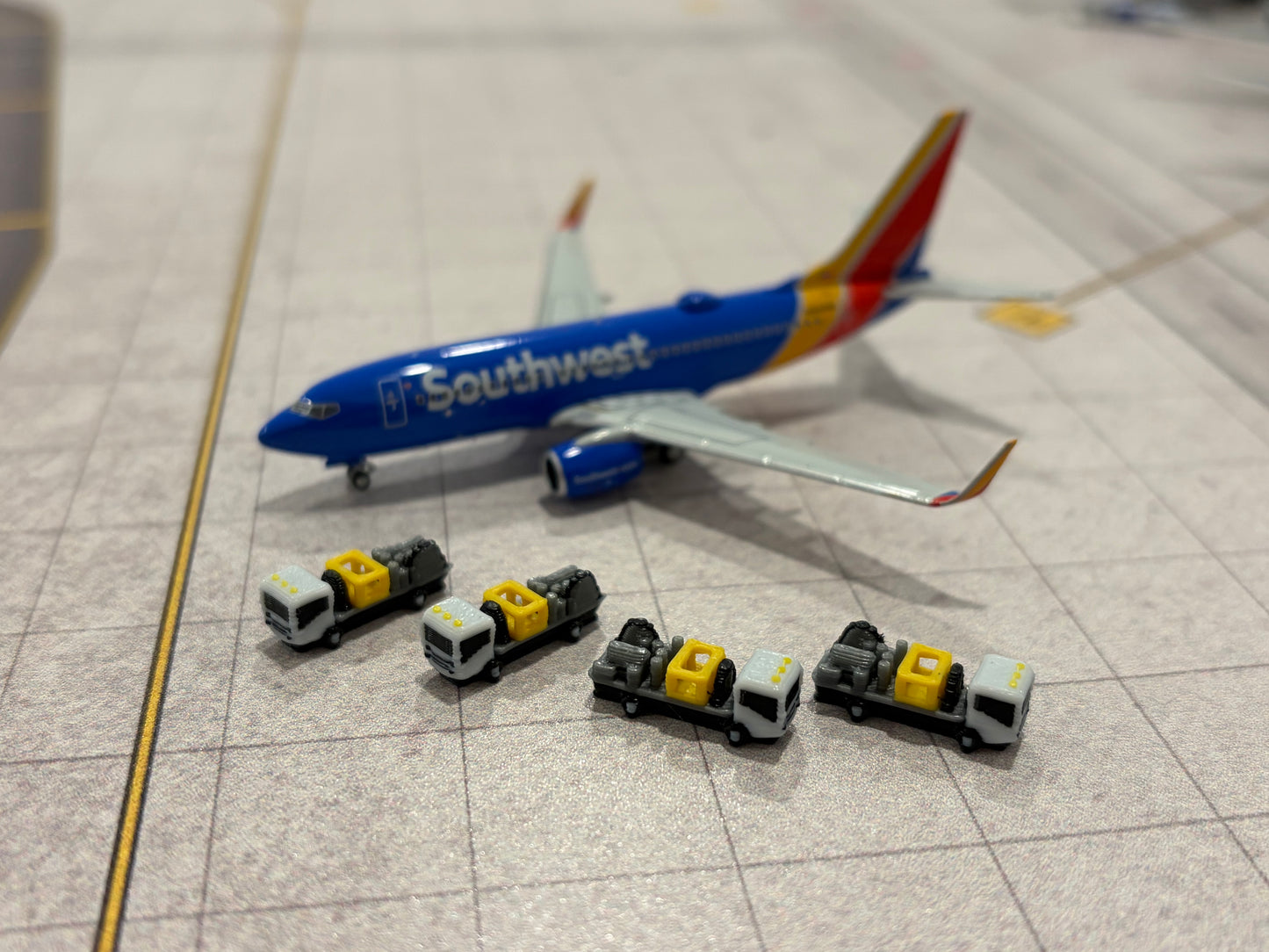 1:400 Airport Fuel Hydrant Vehicles (4 piece)