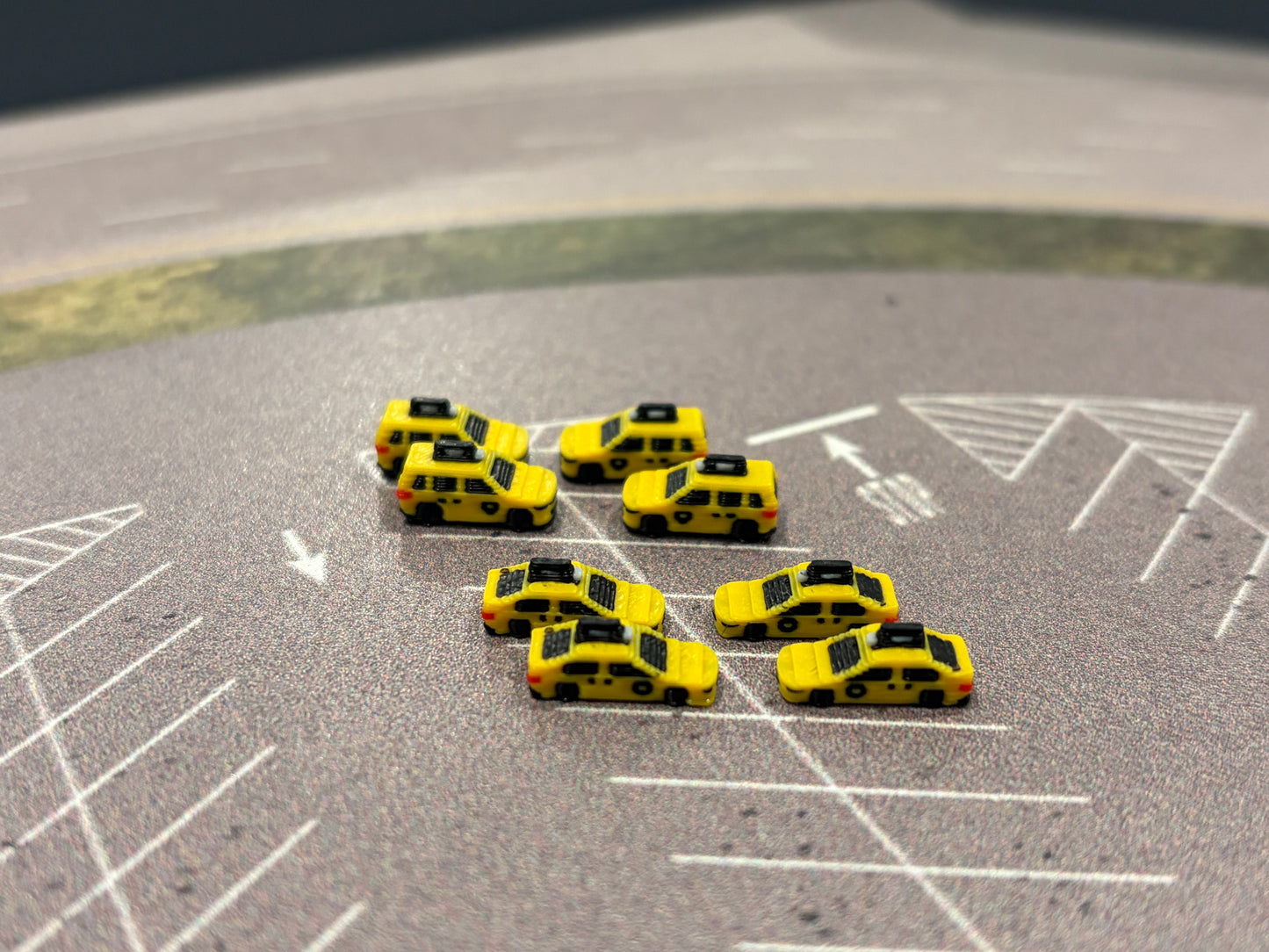 1:400 Model Airport Taxi Set (8 piece)